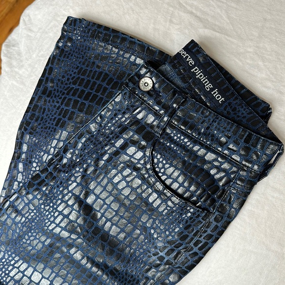 Amazing animal print jeans size 5/6 - Picture 2 of 3